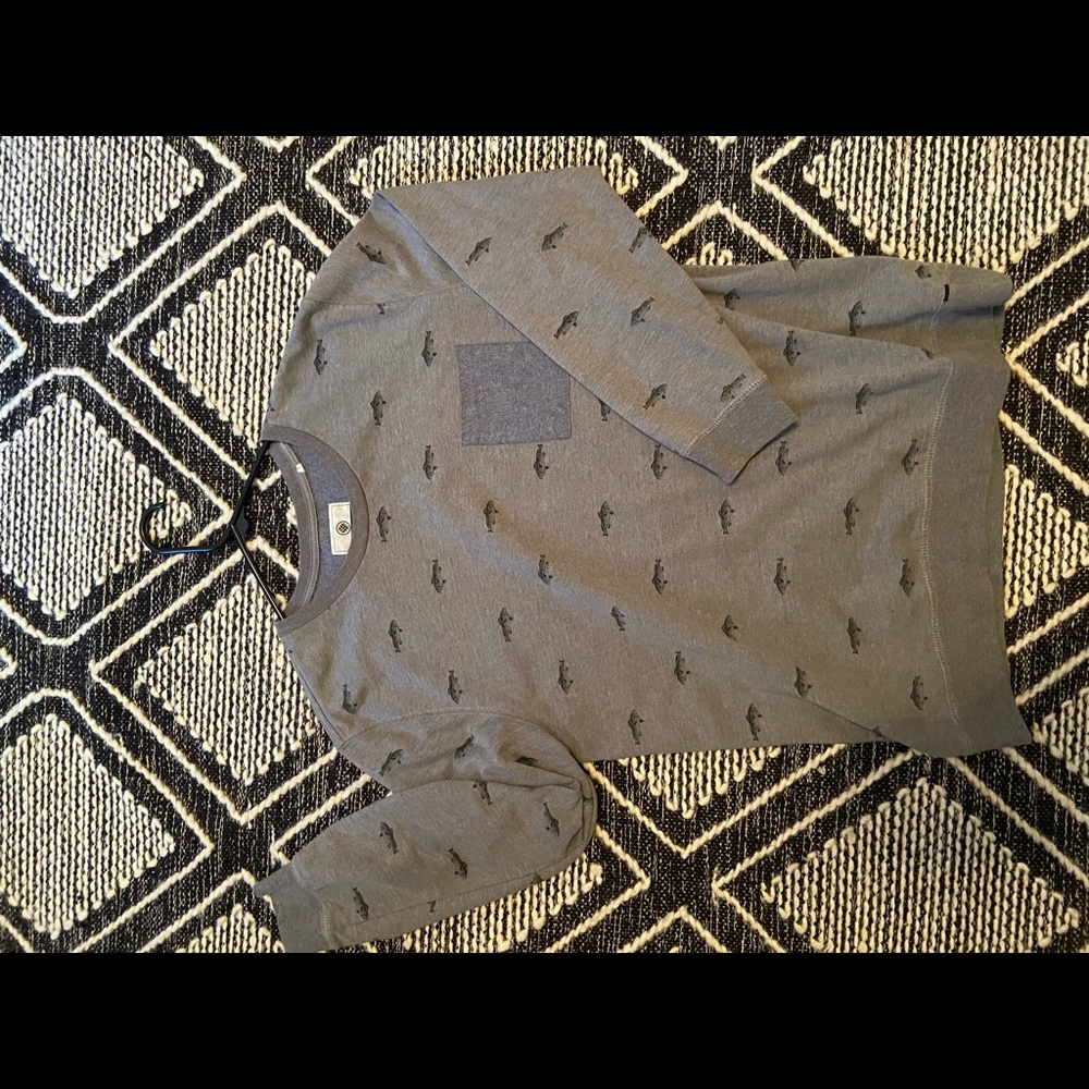 On the byas XL sweater.